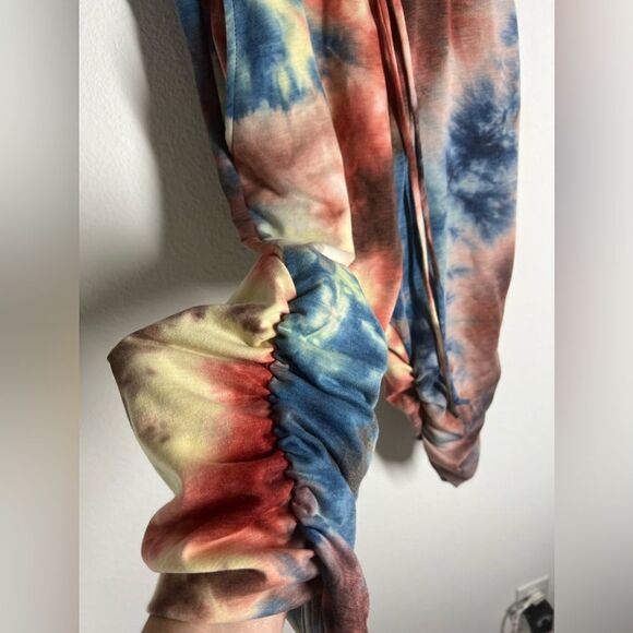 Tie Dye Romper With Pockets Approximately Size S-M - Picture 5 of 14